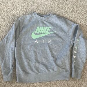 Nike Air Gray and Green Crewneck Sweater men’s size M